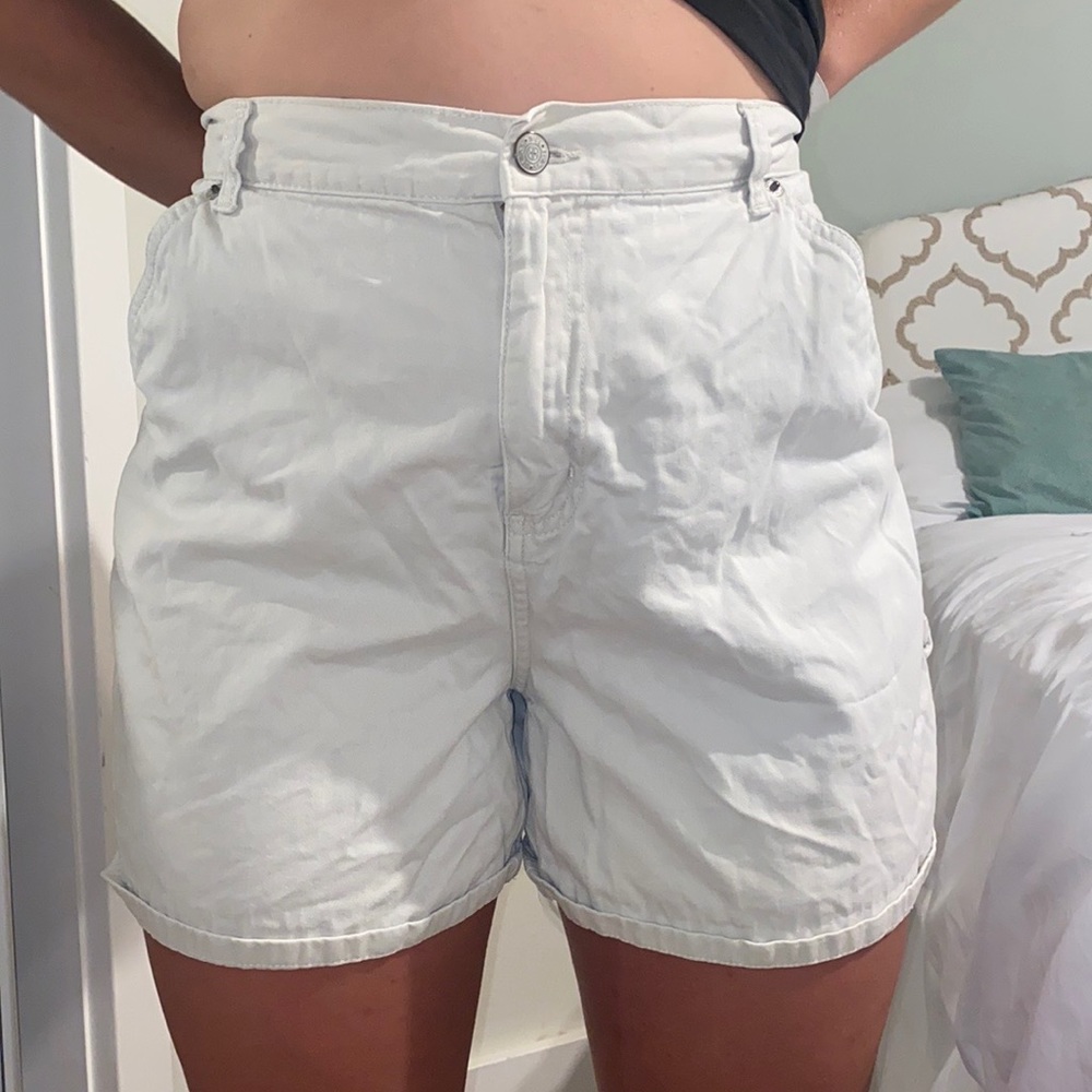 Khaki shorts